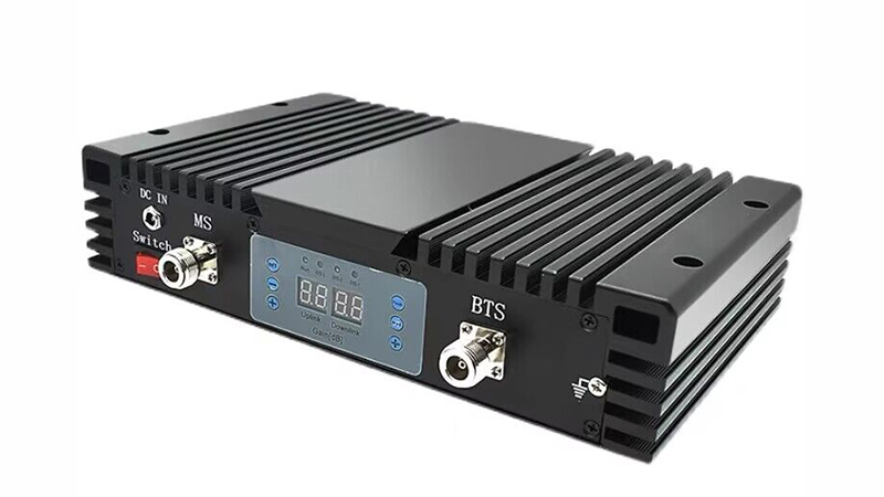 25dB mobile signal booster Dual Band